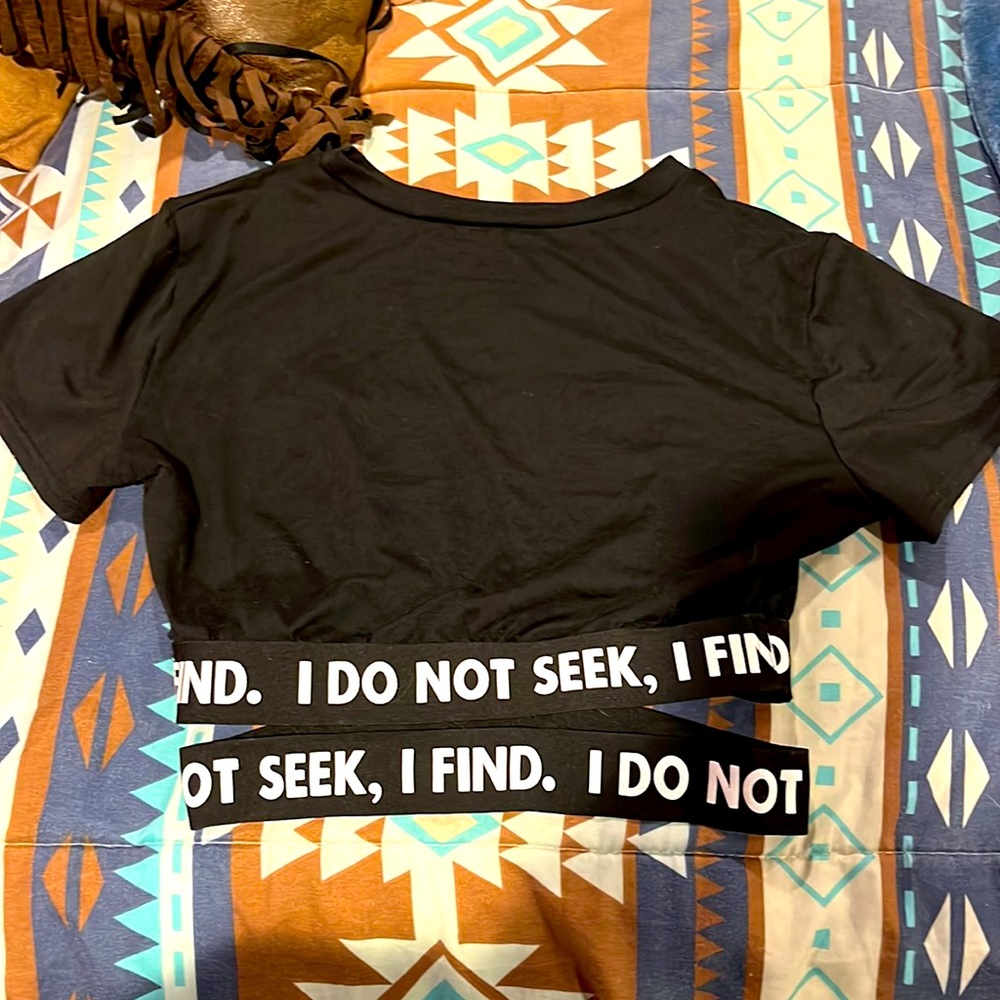 Black crop to with elastic waist band